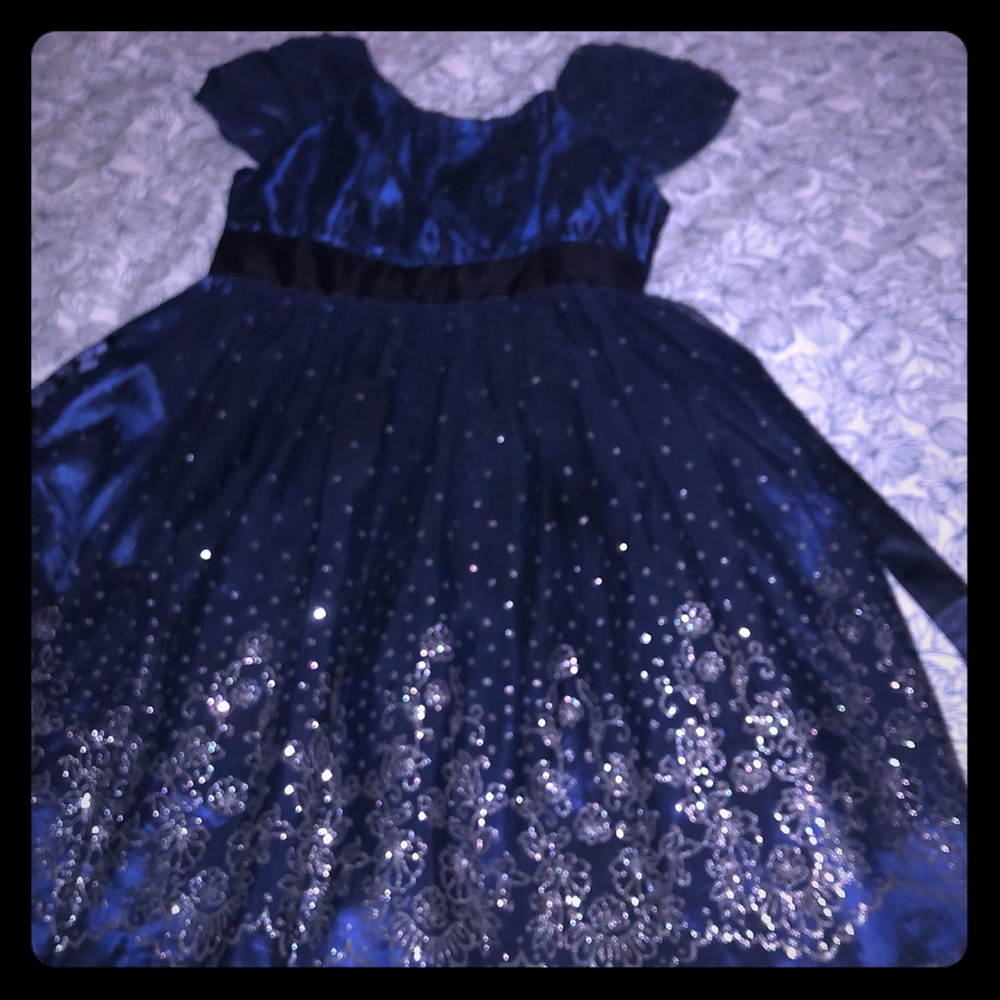 I’m selling a vestido 👗 (dress)